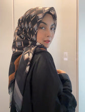 Load image into Gallery viewer, Bawal Chic Cubes
